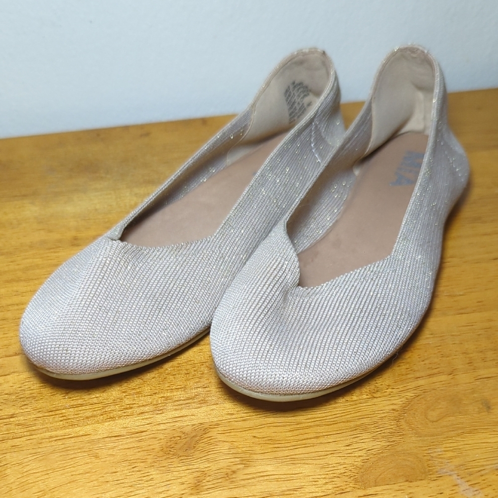 MIA Kids Kandi Ballet Flat Silver Slip On Round Toe Girls Size 1